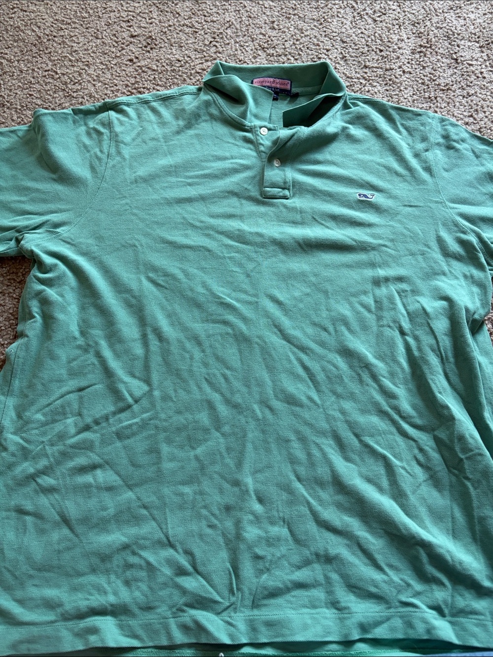 B54 Vineyard Vines Men's XL Green Polo with Whale Logo